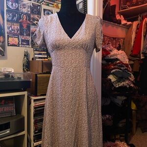 Chic V-Neck Floral Midi Dress